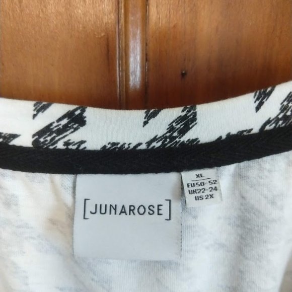 Junarose houndstooth and lace t shirt - Picture 4 of 4